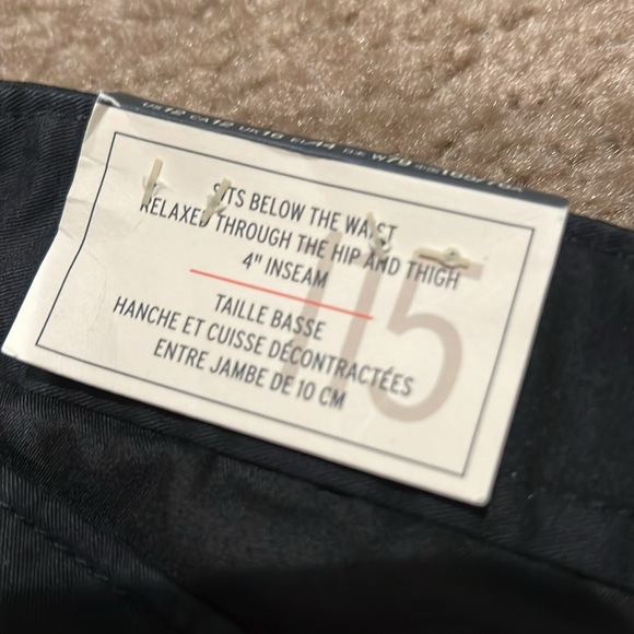 NWT GAP the skinny boyfriend short - Picture 4 of 7